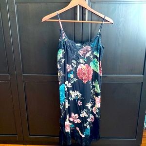 Black Bardot dress with lace and flowering pattern